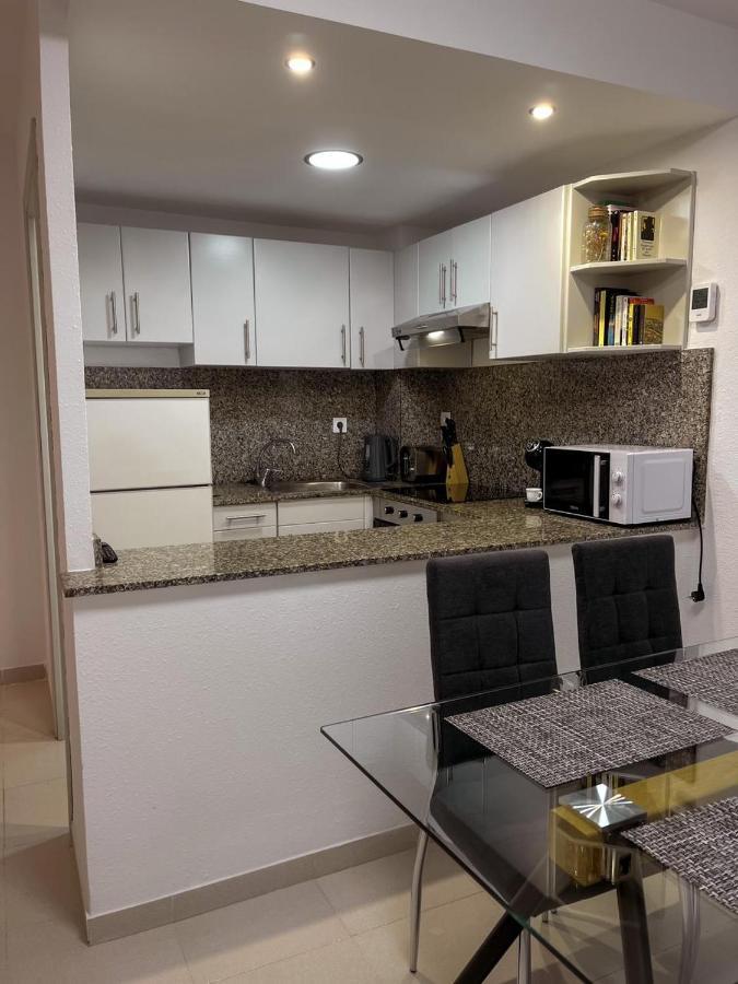 Royal Apartment Салоу Екстериор снимка