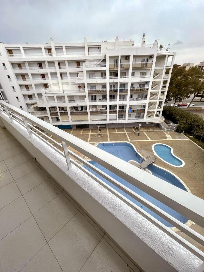 Royal Apartment Салоу Екстериор снимка