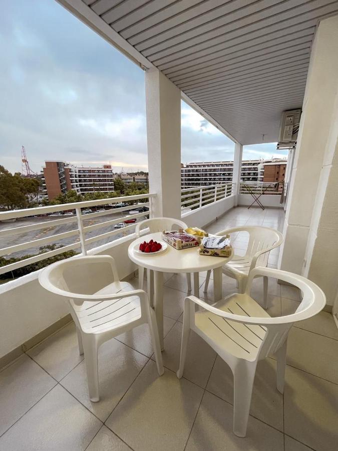 Royal Apartment Салоу Екстериор снимка